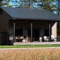 Experience Simple Montana Luxury (Cottage #1), хотел в Lakeside