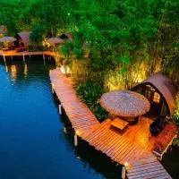 Khum Damnoen Resort, hotel v mestu Ratchaburi