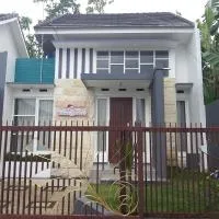 Ken's Villa 8, hotel in Batu