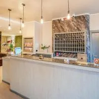 Hotel Donatello, hotel em Módena