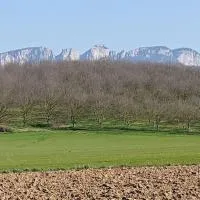 Chatuzange-le-Goubet에 위치한 호텔 Au contact de la nature
