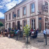 Aux lapins Bleus, Hotel in La Ferté-Vidame