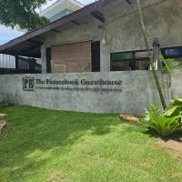 The Picturebook Guesthouse، فندق في ماي سوت