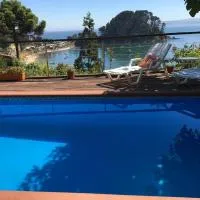 Casa y vista maravillosa, con piscina Coliumo Tomé, hotel v destinaci Tomé