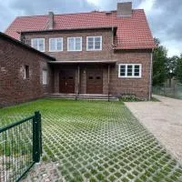 Grosse Möblierte Wohnung Zu Vermieten an der BAB 15, hotel en Kolkwitz
