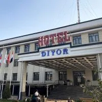 Diyor Hotel، فندق في Marghilon