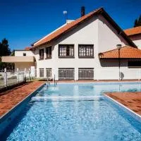 Hotel Sol y Luna, готель у місті Мерло