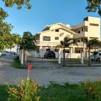 Apartamento Ilha Dos Cardos, hotel u gradu 'Palhoça'