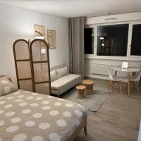Studio Voltaire avec parking commun gratuit dans la copropriété, hotel v destinaci Ferney-Voltaire
