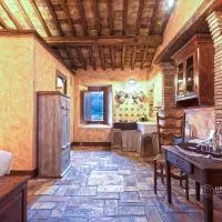 Dimore Santa Maria، فندق في Carbognano