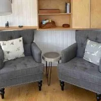The Beehive at Yonder Meadow, hotel di Stoke Canon