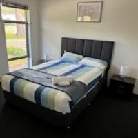 Luxury 4 bedroom house in Wellard only 30 minutes from Perth City, Hotel in Wellard