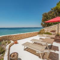Beautiful Apartment In Petrcane With Wifi, hotel din Petrcane