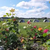 Elen Camping, hotel v mestu Goliševa