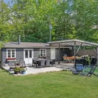 Two-Bedroom Holiday Home In Ronne, hotel near Bornholm Airport - RNN, Rønne