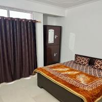 Spacious Apartment near Airport, hotel poblíž Chaudhary Charan Singh International Airport - LKO, Lakhnaú
