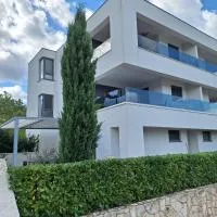 Apartment White, ξενοδοχείο σε Vantacici