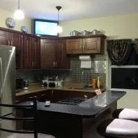 Zeus Estate Guest House 2, готель у місті Grays Hill