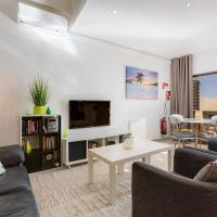 BELLEVUE BY THE SEA - Oceanfront for 4 with stunning views at Praia Dona Ana, hotel a Lagos