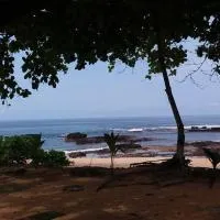 Jalé Ecolodge Acampamento, hotel u gradu Sao Tome