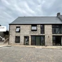 1 Cruck Cottage, hotel v destinaci Cowbridge