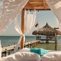 Hotel isla bonita, מלון בTintipan Island