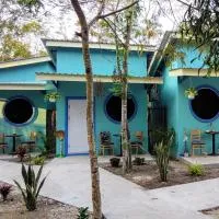 Los Penguin, hotel em Phumĭ Chroŭy Svay