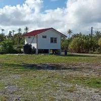 Bungalow Fetika- Oteaeva Lodge Fakarava: Rotoava şehrinde bir otel