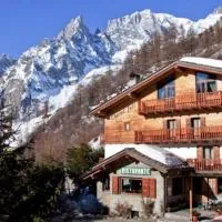 Hotel Chalet Joli, hotel i Courmayeur