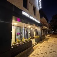 Solo Palace, hotel i Rustavi