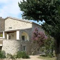 La Calade, viešbutis mieste Rosières