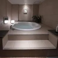 ホテル クレア, hotel en Hasuda