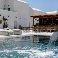 Santo Mangata Boutique Hotel and Spa, отель в Периссе
