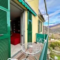 "Entroterra" Relax&Natura con Balcone e Posto Auto, hotel em Cassanesi