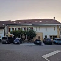 Hotel Restaurant Croix Blanche, ξενοδοχείο σε Sugiez