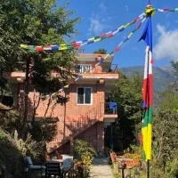 Les Terrasses Himalayan Resort，Charikot的飯店