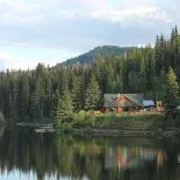 Lac Des Roches Resort, hotel em Bridge Lake