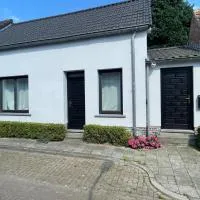 Huize Emma, hotel em Graauw