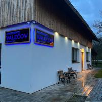 Apartments 4 Valečov-Z&aacute;sadka 7，位于慕尼黑城堡Mnichovo Hradiste Airport - HRA附近的酒店