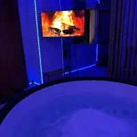 Studio Cosy avec Spa, hotel in Corbeil-Essonnes