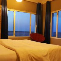 Masirah Beach camp, hotel near Masirah Island Airport - MSH, Al Qārin