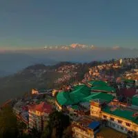 Summit Montana Suites & Spa at Mall, hotel v destinácii Darjeeling
