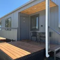 Woomelang Cabin Silo Trail Two Bedroom Cabin Queen and KSing, hotel di Woomelang