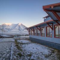 Radisson Blu Polar Hotel, Spitsbergen, hotel near Svalbard Airport - LYR, Longyearbyen