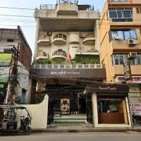 Hotel Padmini International- Sigra, hotel v mestu Kakarmatha
