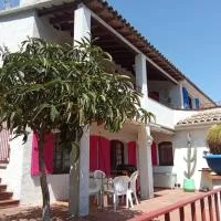 Villa Alella, 5 bedrooms & pool، فندق في أليلا