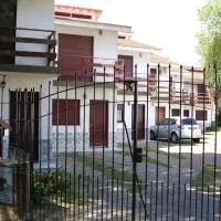 Duplex familiar 3 ambientes, Hotel in San Bernardo