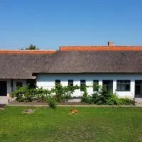 VizslaVilla, hotel a Poroszló