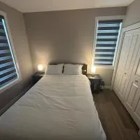 Cozzy & Brand New Apartment, Near Banff Hwy, hotel in Calgary
