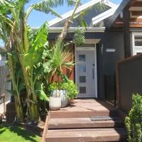 Two Palms、ギズボーンにあるGisborne Airport - GISの周辺ホテル